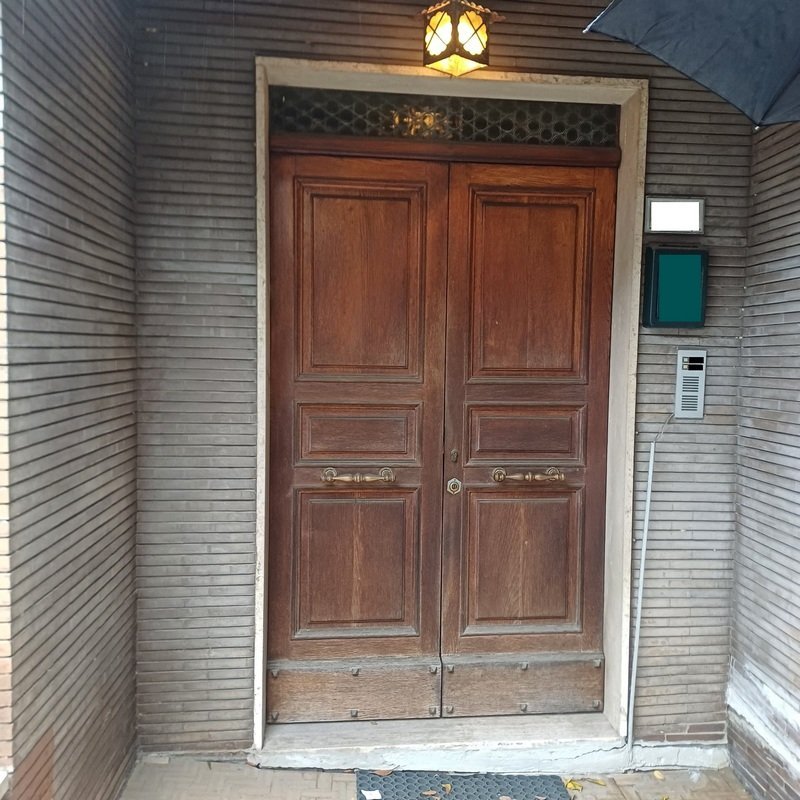 Casa indipendente con ampi laboratori a Monte San Giusto